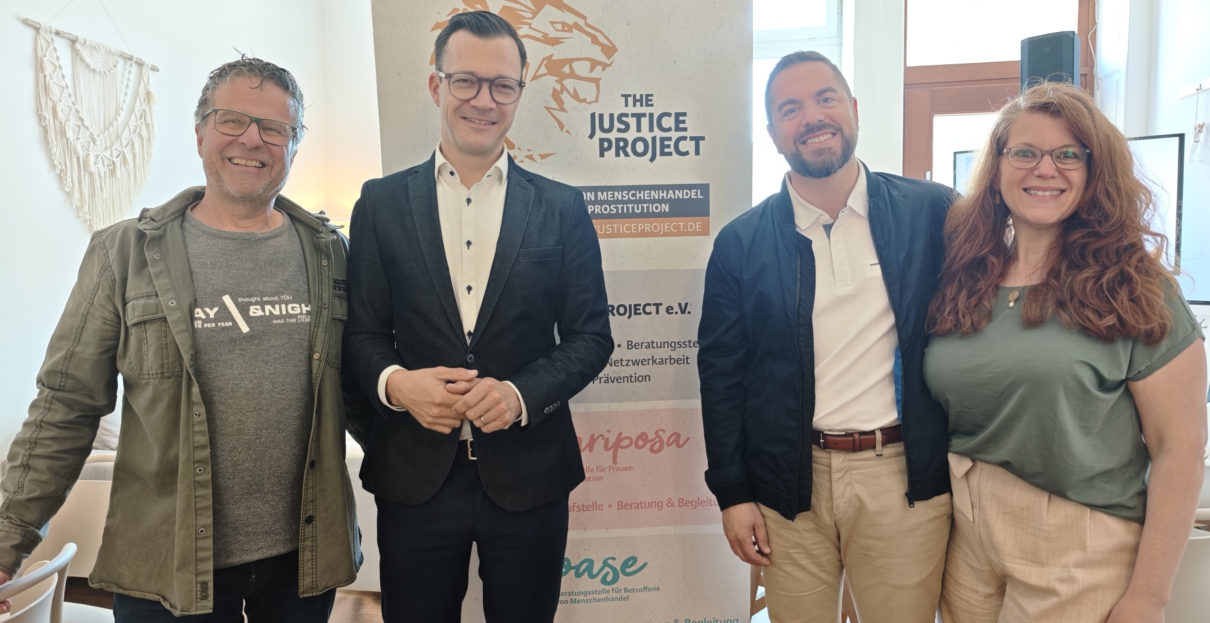 The Justice Project Karlsruhe, Robin Schuster